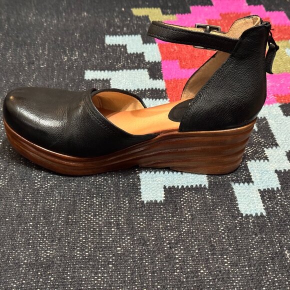 MIZ MOOZ Acadia Wide Mary Jane Platform Wedge Leather Sandal, Black, EU 40 - Picture 1 of 17